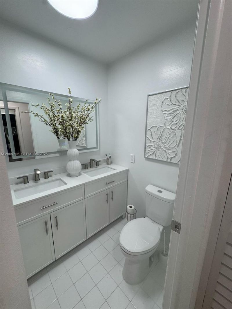 832 NW 81st Way, Unit 9, Plantation, FL 33324 Photo