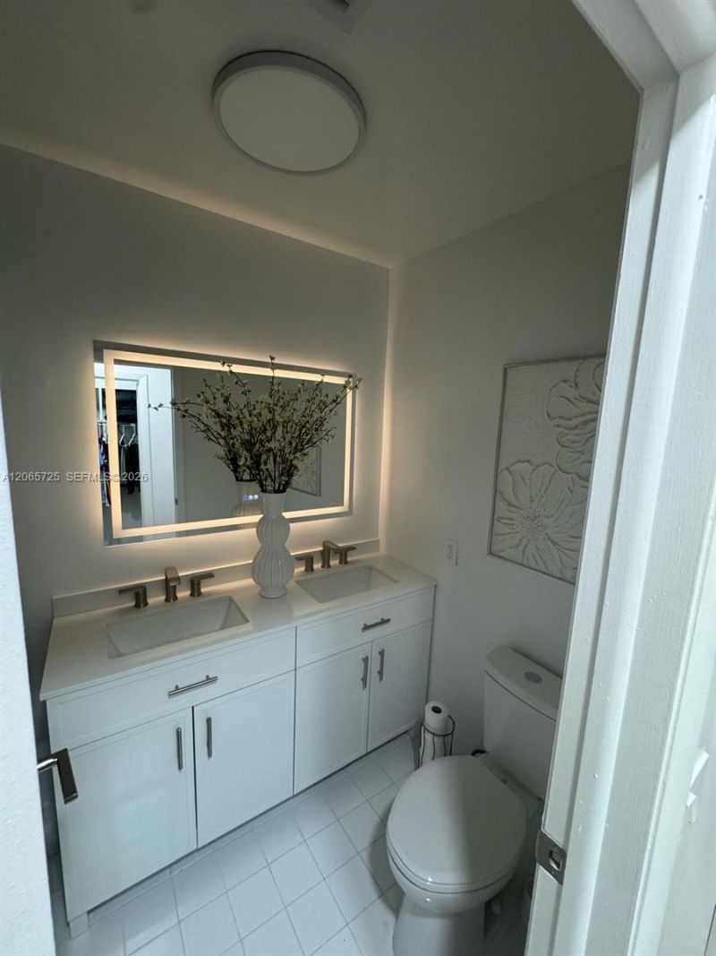832 NW 81st Way, Unit 9, Plantation, FL 33324 Photo