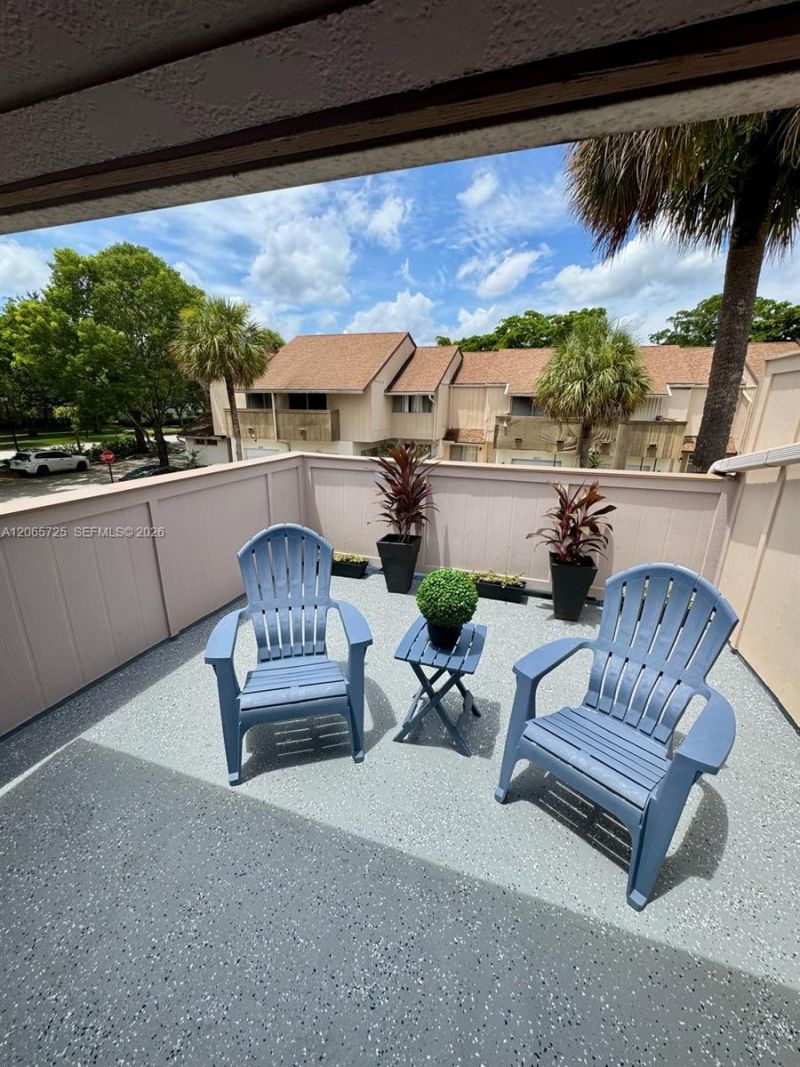 832 NW 81st Way, Unit 9, Plantation, FL 33324 Photo