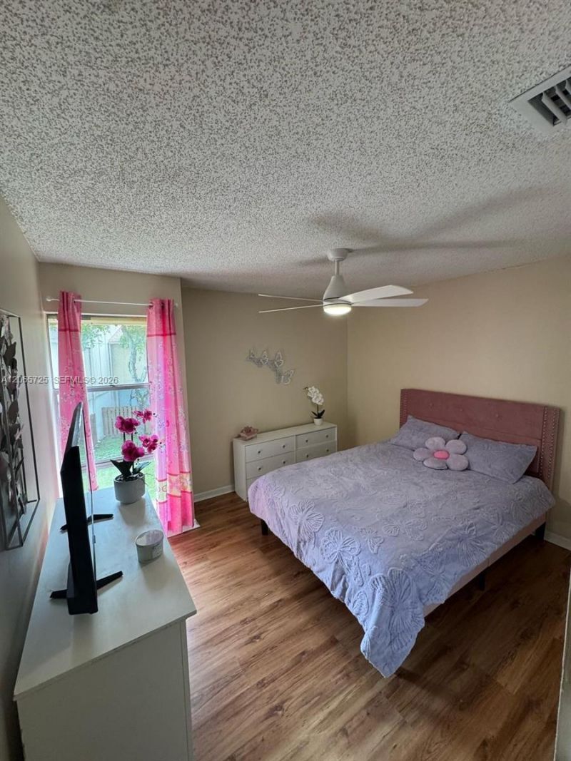 832 NW 81st Way, Unit 9, Plantation, FL 33324 Photo