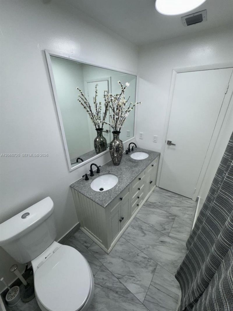 832 NW 81st Way, Unit 9, Plantation, FL 33324 Photo