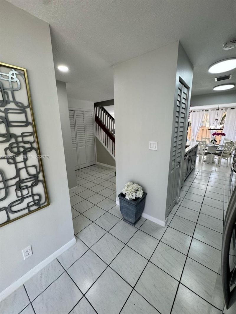 832 NW 81st Way, Unit 9, Plantation, FL 33324 Photo