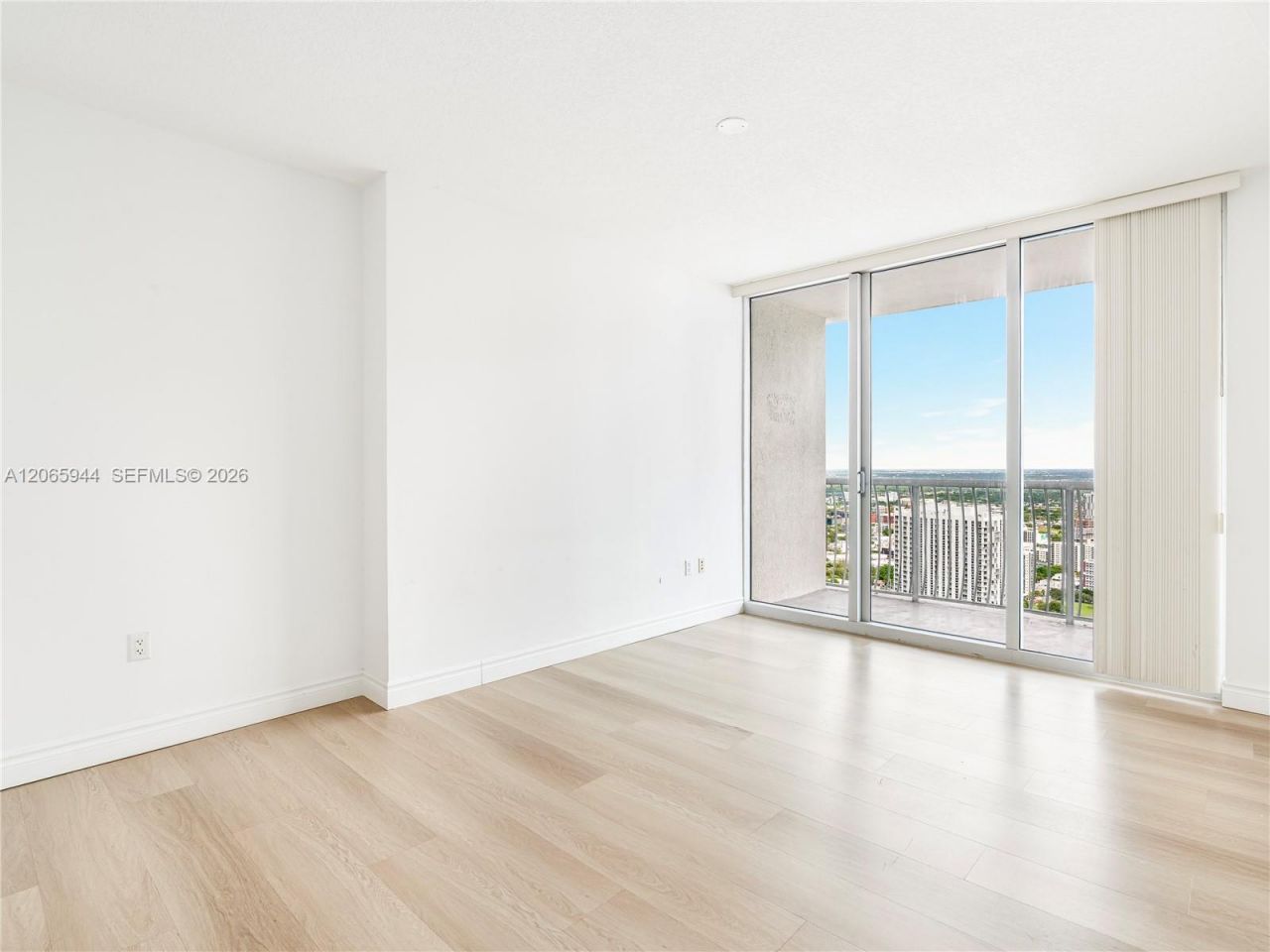 1750 N Bayshore Dr , Unit PH-5309, Miami, FL 33132 Photo