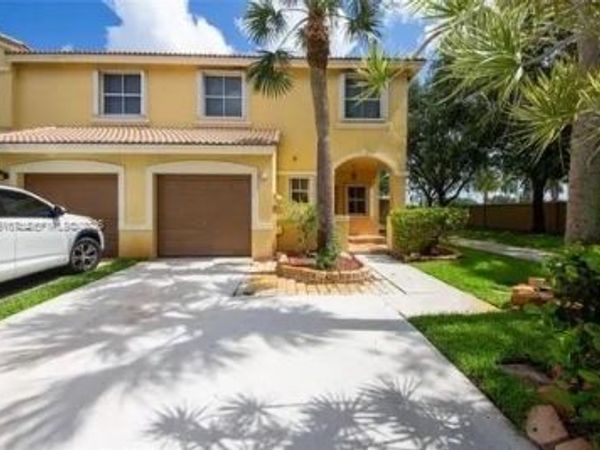 16801 SW 1st St , Pembroke Pines, FL 33027