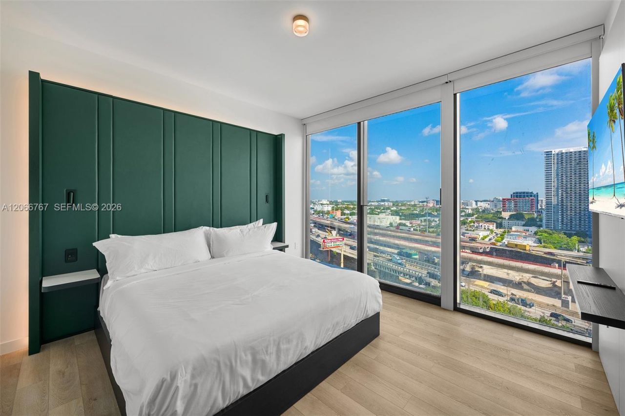20 NE 11 Street, Unit 1701, Miami, FL 33132 Photo