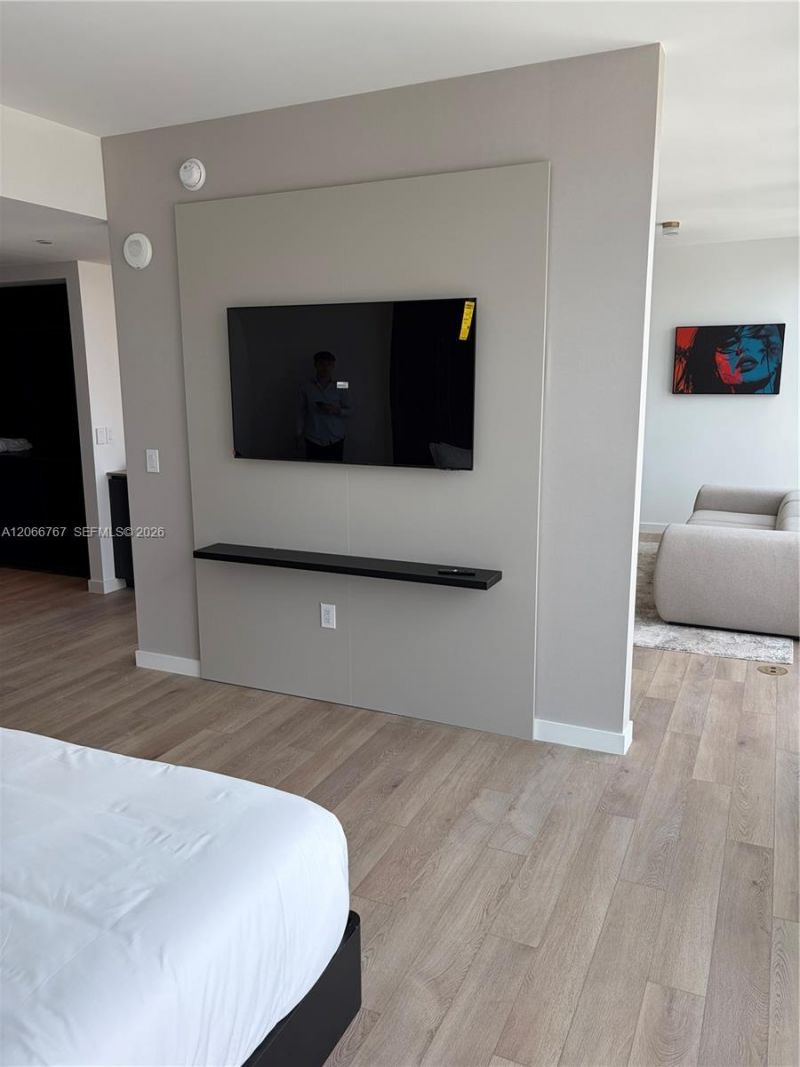 20 NE 11 Street , Unit 1701, Miami, FL 33132 Photo
