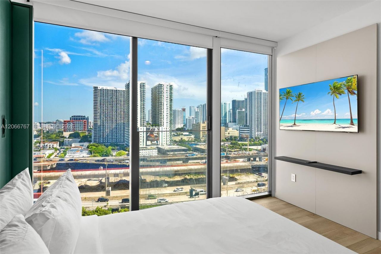 20 NE 11 Street, Unit 1701, Miami, FL 33132 Photo