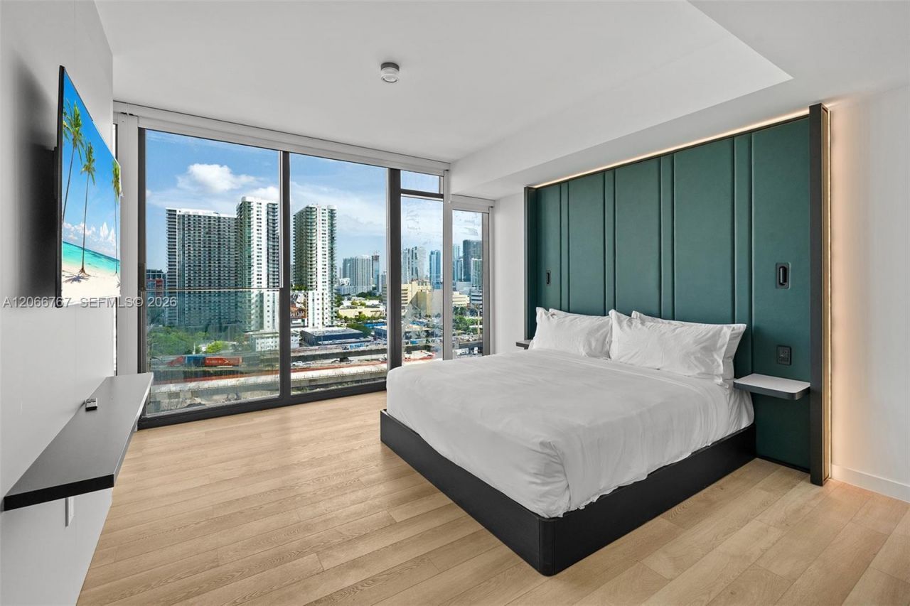 20 NE 11 Street, Unit 1701, Miami, FL 33132 Photo