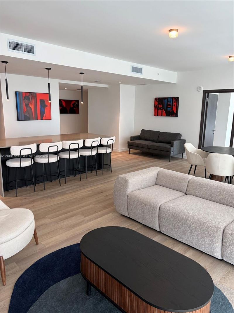20 NE 11 Street , Unit 1701, Miami, FL 33132 Photo
