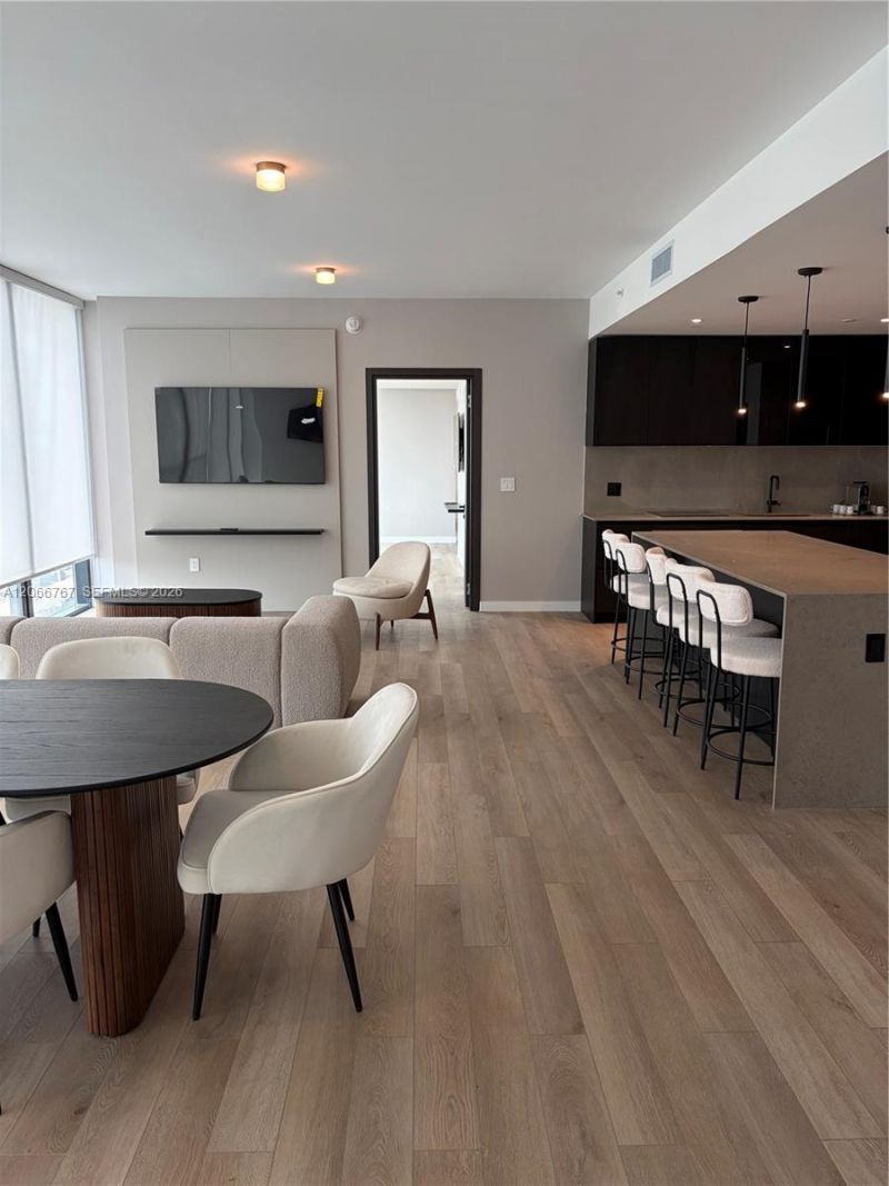 20 NE 11 Street , Unit 1701, Miami, FL 33132 Photo