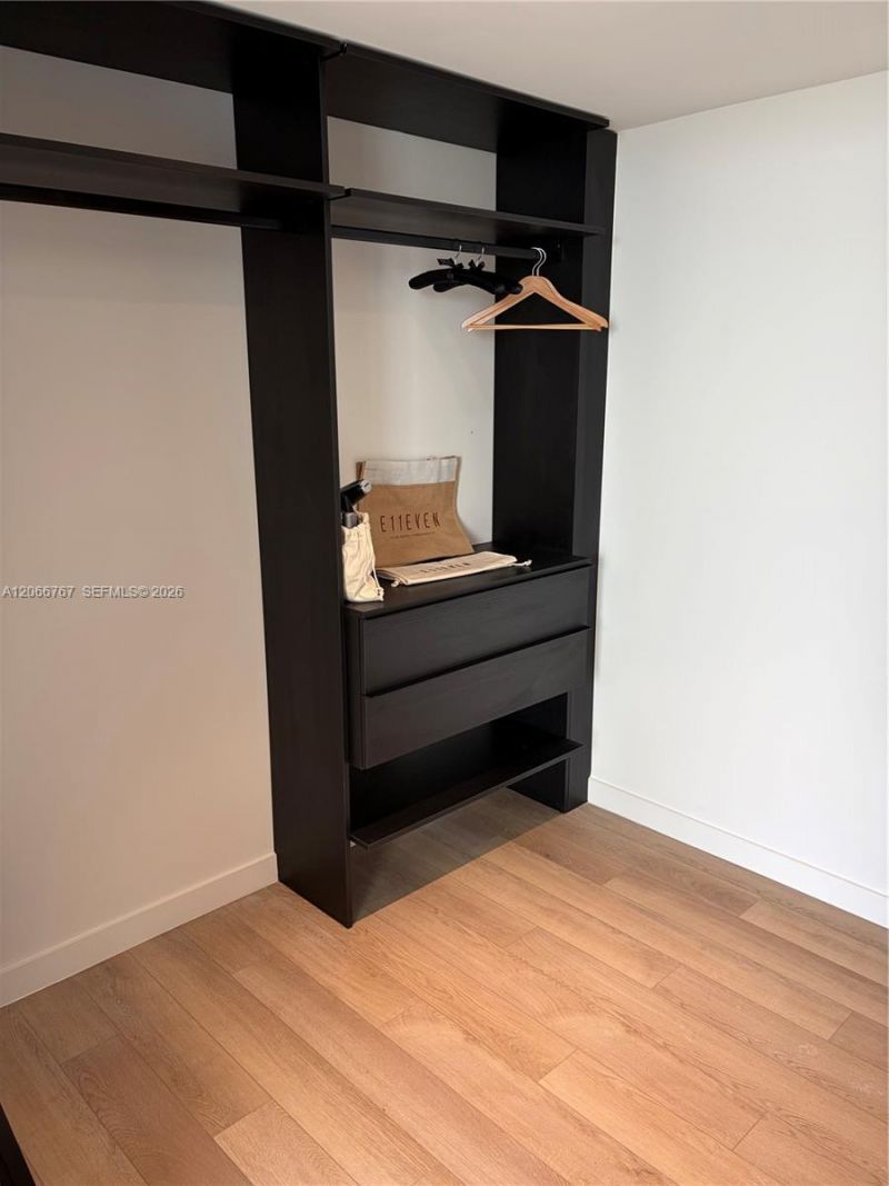 20 NE 11 Street , Unit 1701, Miami, FL 33132 Photo