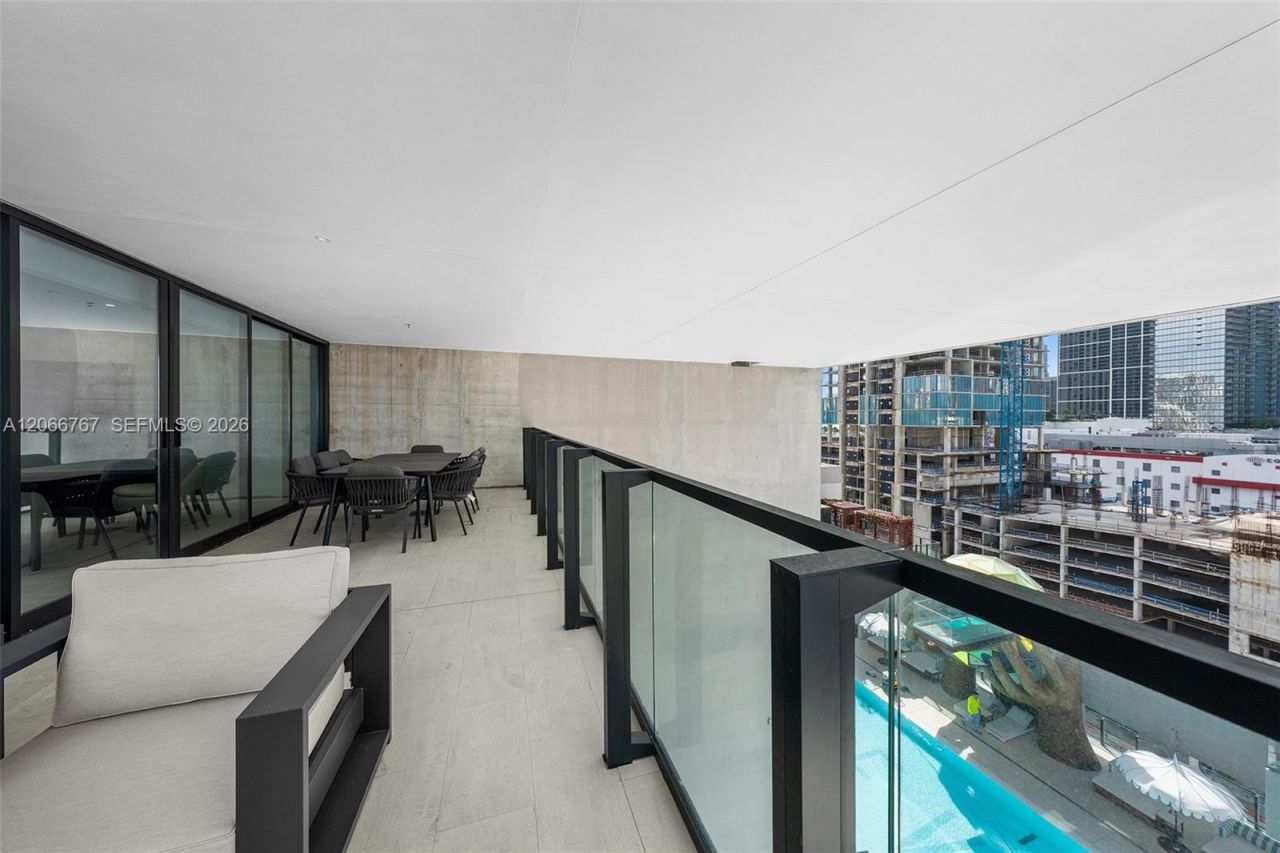 20 NE 11 Street, Unit 1701, Miami, FL 33132 Photo
