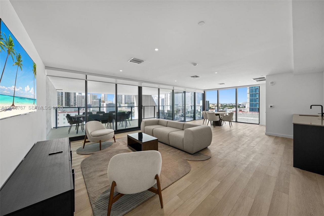 20 NE 11 Street, Unit 1701, Miami, FL 33132 Photo