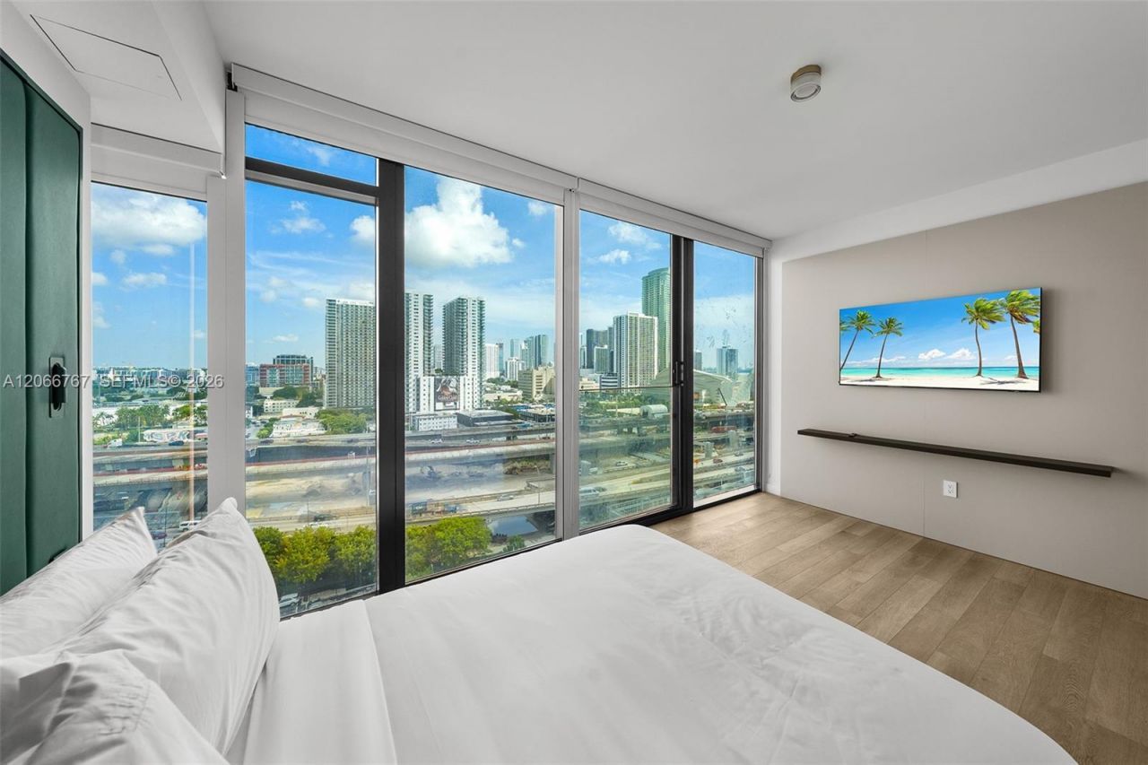 20 NE 11 Street, Unit 1701, Miami, FL 33132 Photo