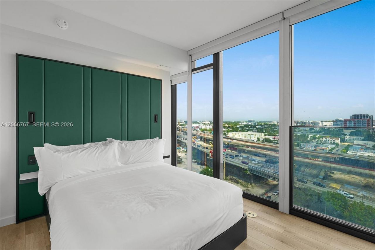 20 NE 11 Street, Unit 1701, Miami, FL 33132 Photo