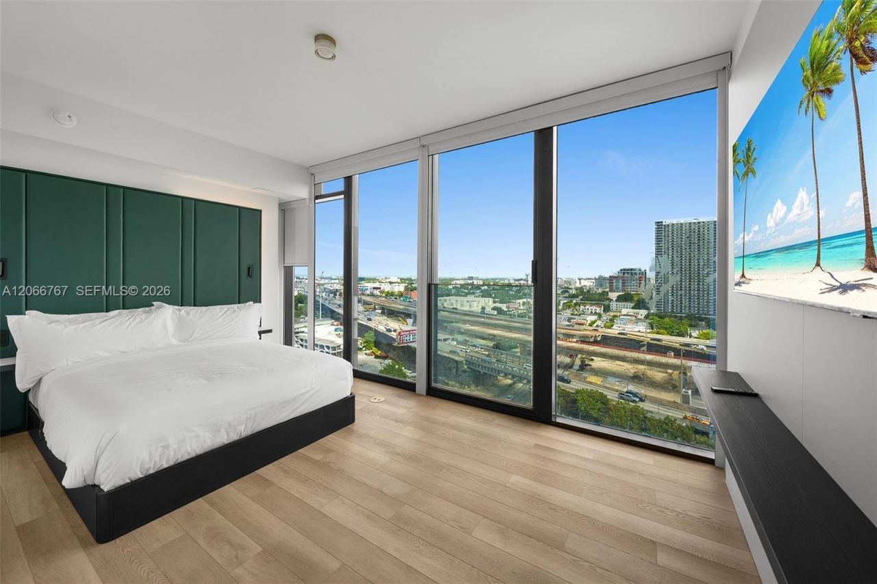 20 NE 11 Street, Unit 1701, Miami, FL 33132 Photo