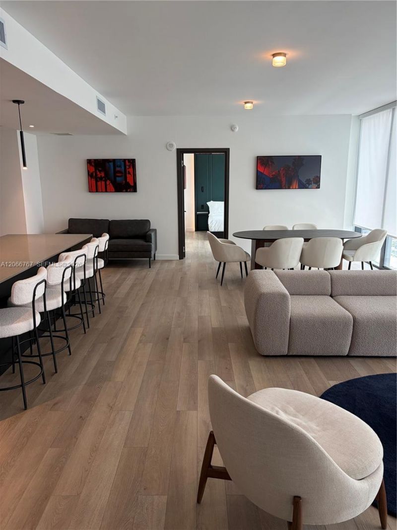20 NE 11 Street , Unit 1701, Miami, FL 33132 Photo