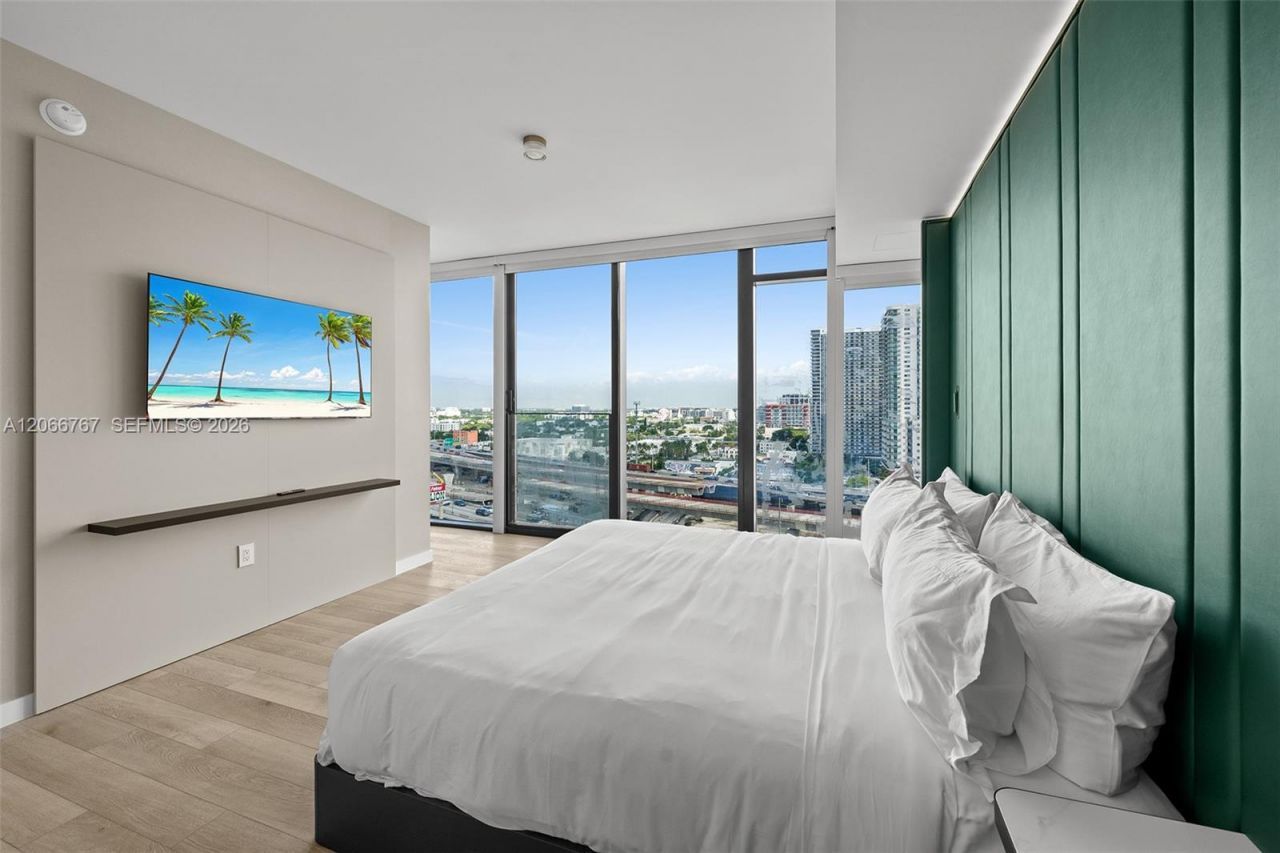 20 NE 11 Street, Unit 1701, Miami, FL 33132 Photo