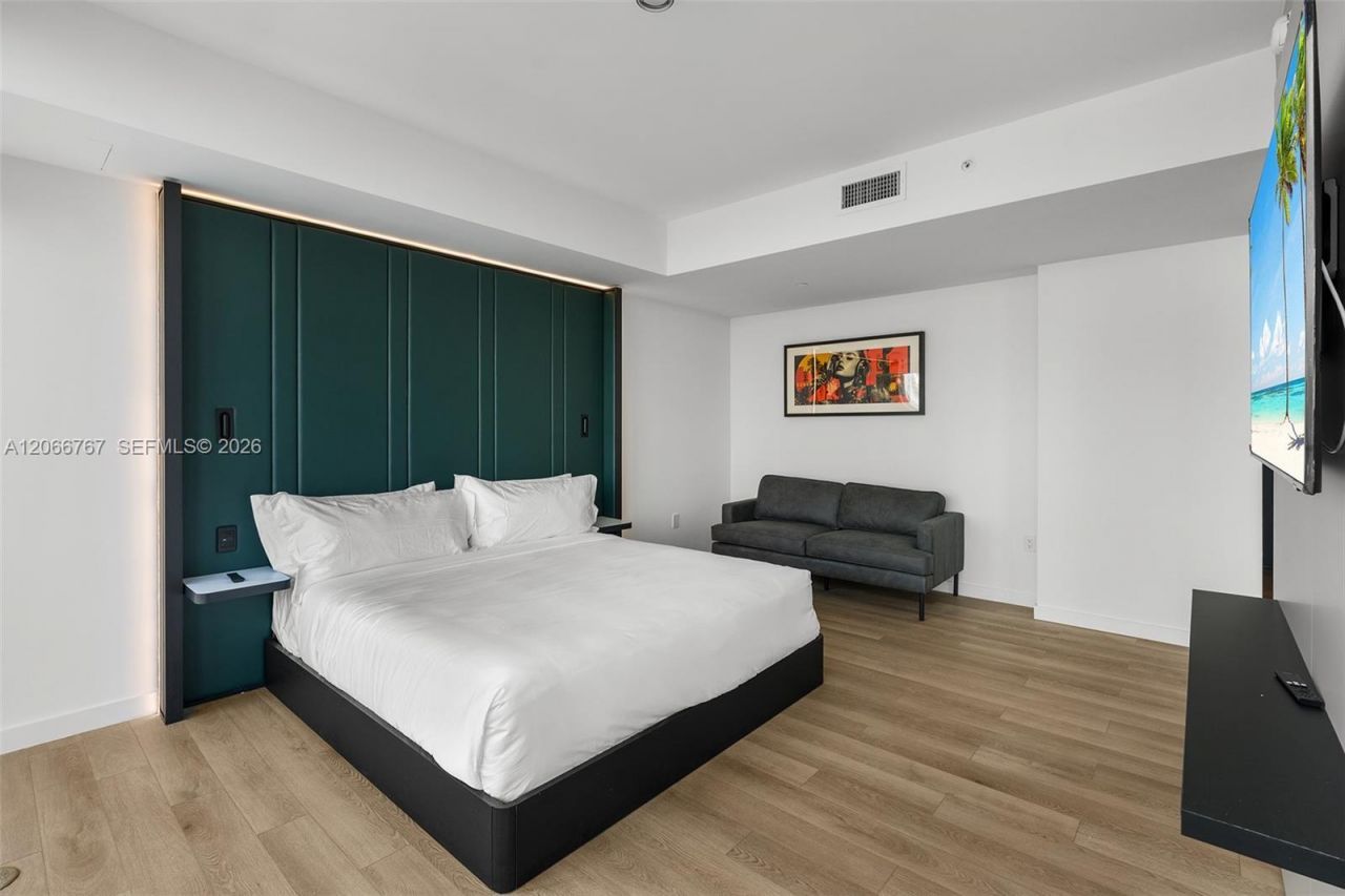 20 NE 11 Street, Unit 1701, Miami, FL 33132 Photo