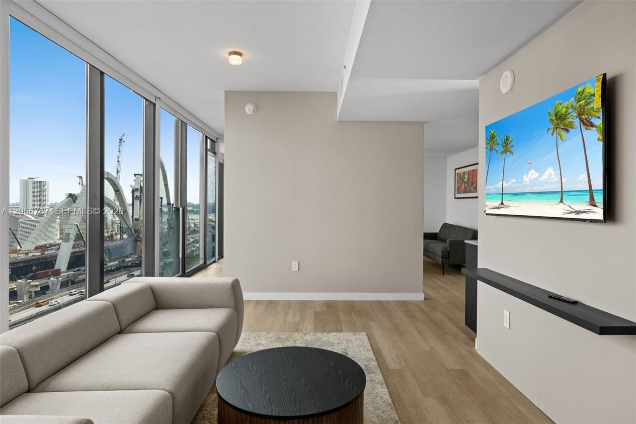 20 NE 11 Street, Unit 1701, Miami, FL 33132 Photo