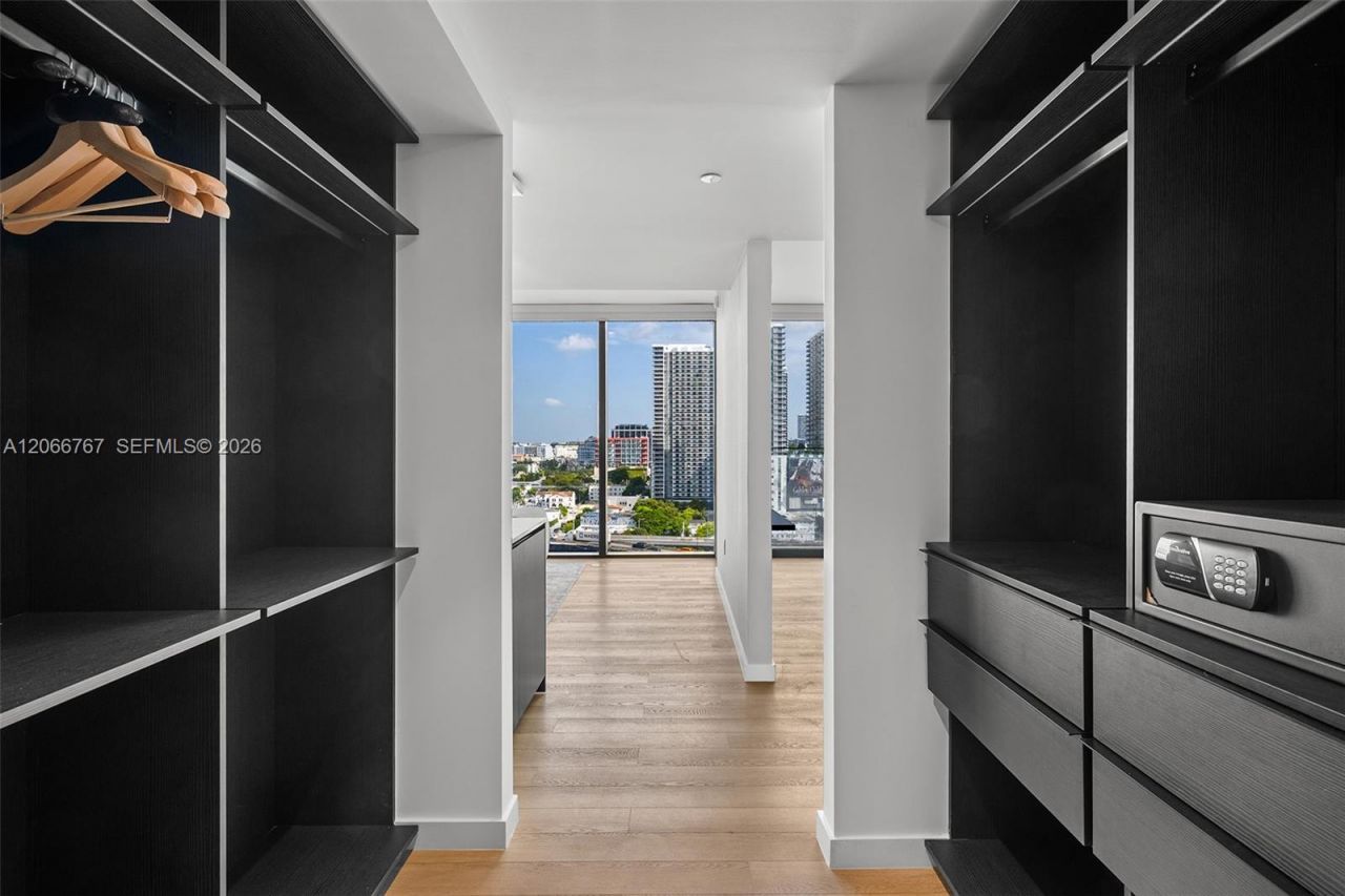 20 NE 11 Street, Unit 1701, Miami, FL 33132 Photo