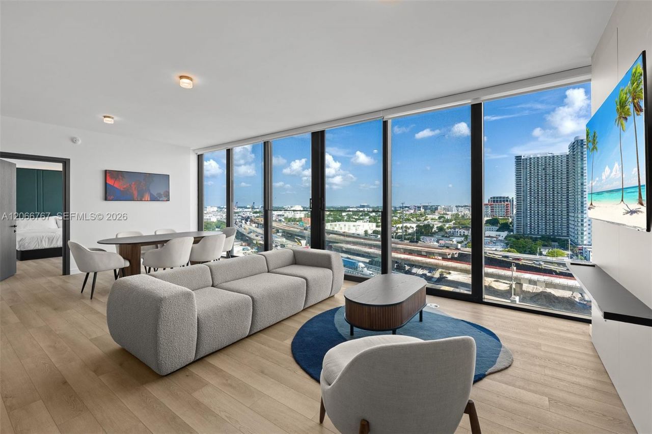 20 NE 11 Street, Unit 1701, Miami, FL 33132 Photo