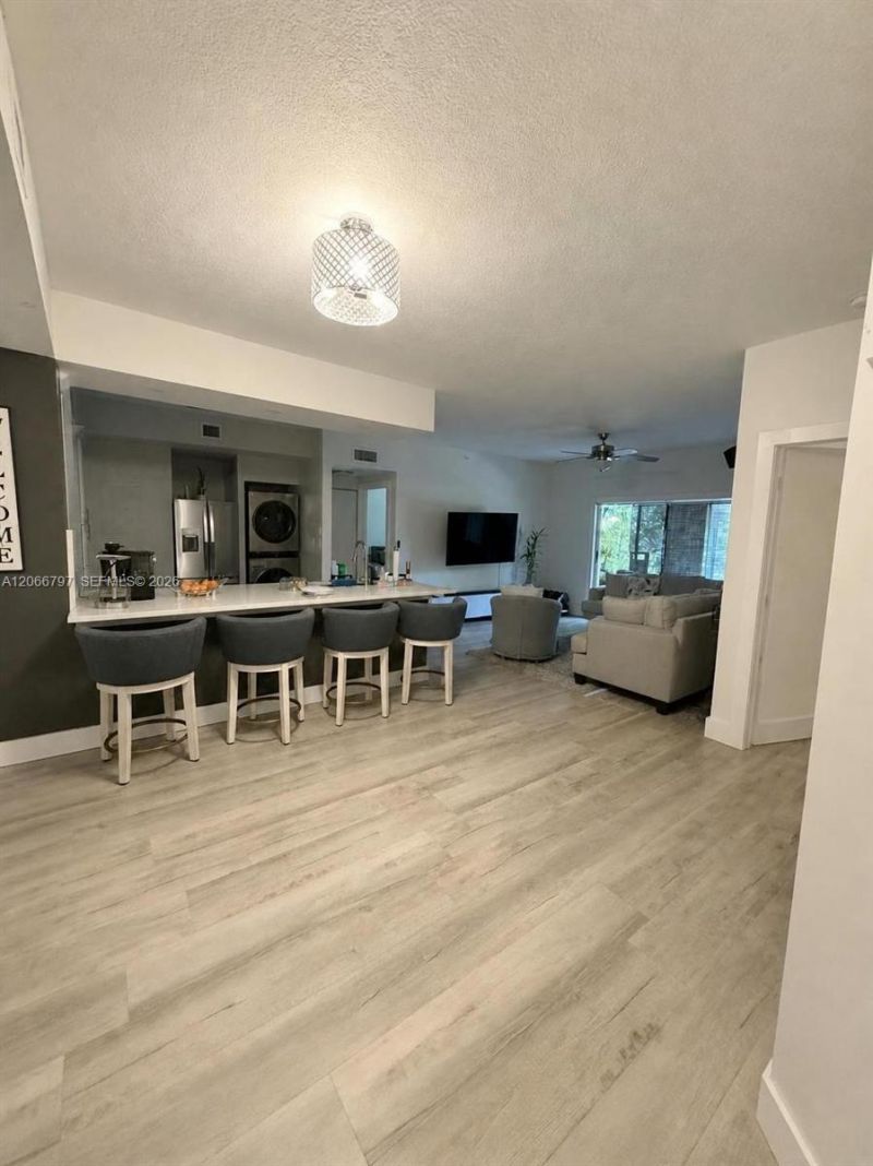6960 SW 39th St , Unit E102, Davie, FL 33314 Photo