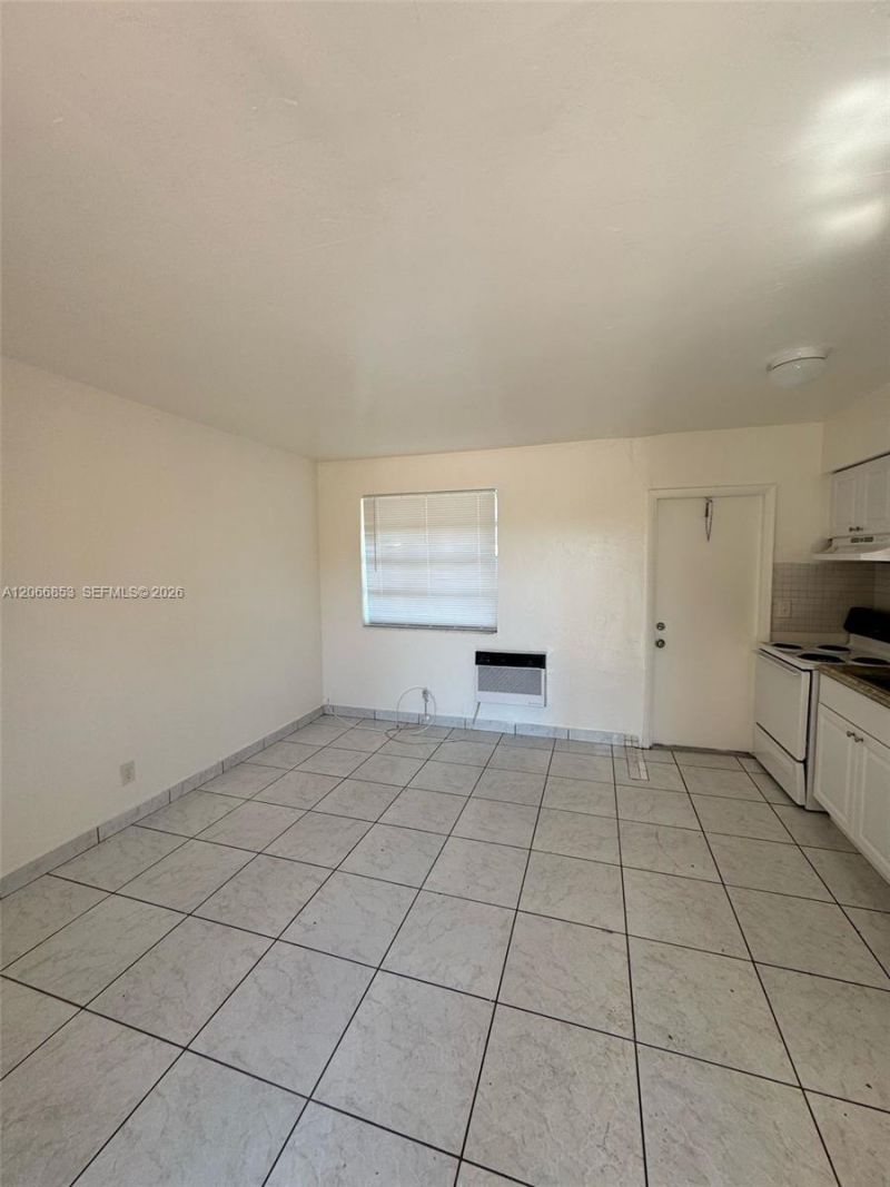 2451 NW 13th Ct, Unit 5, Fort Lauderdale, FL 33311 Photo