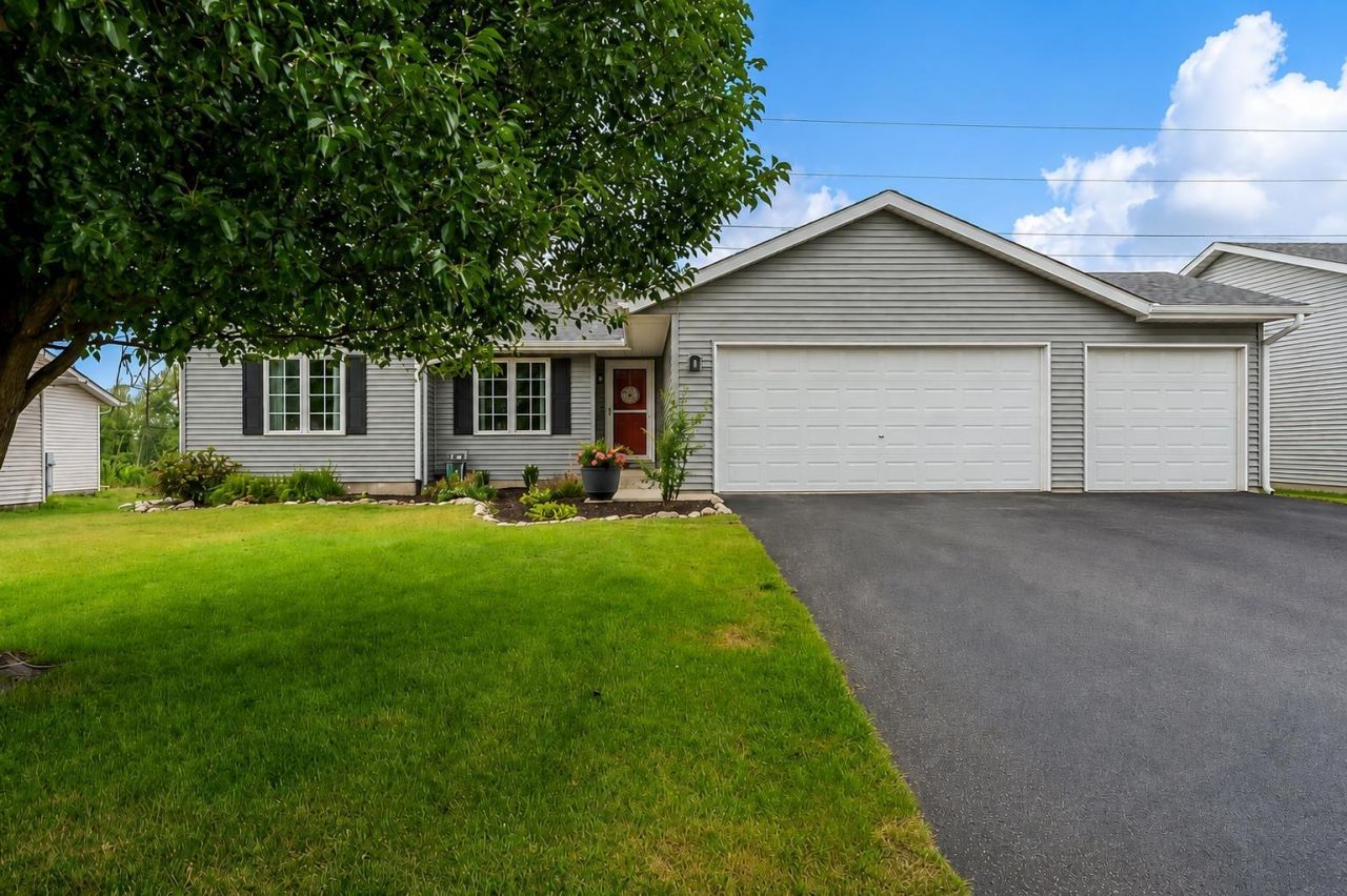 3078 Derbyshire Drive, Machesney Park, IL 61115 Main Photo