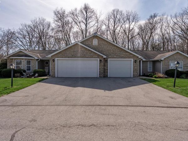 590 N Vineyard Circle, Port Clinton, OH 43452