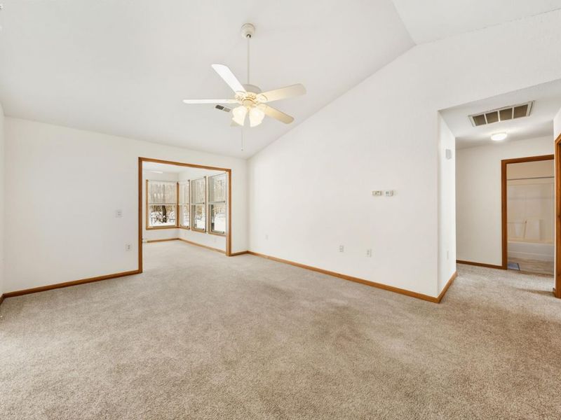 590 N Vineyard Circle, Port Clinton, OH 43452 Photo 10