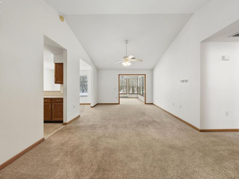 590 N Vineyard Circle, Port Clinton, OH 43452 Photo 5