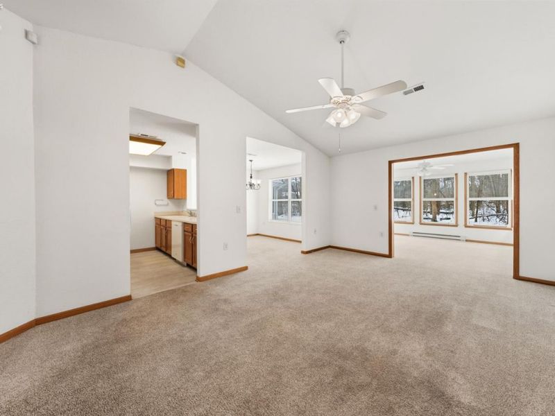 590 N Vineyard Circle, Port Clinton, OH 43452 Photo 6