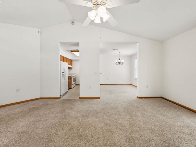 590 N Vineyard Circle, Port Clinton, OH 43452 Photo 7