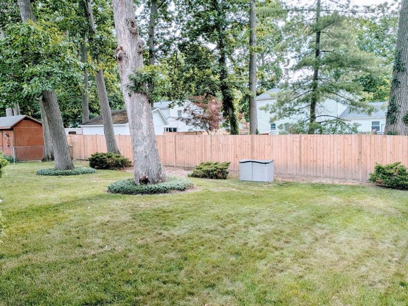 1371 Sanford Street, Vermilion, OH 44089 Photo 4