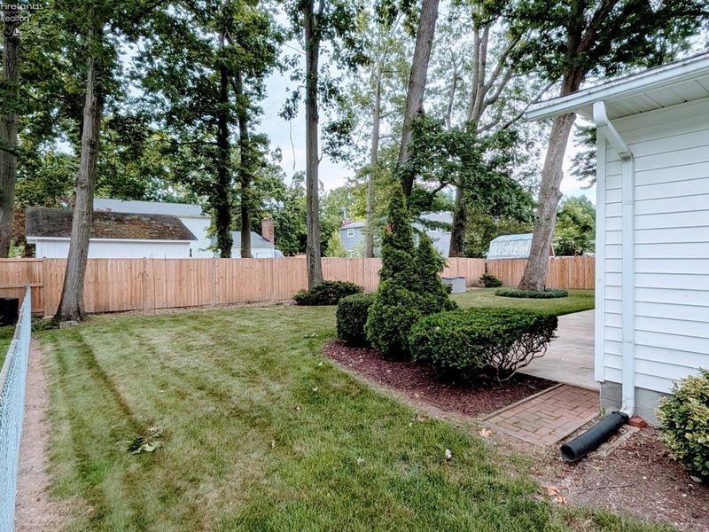 1371 Sanford Street, Vermilion, OH 44089 Photo 7