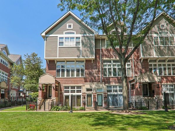 4930 S Cornell Avenue , Unit E, Chicago, IL 60615