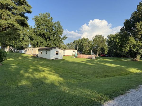 214 & 212 S Hickory Street , Desoto, IL 62924