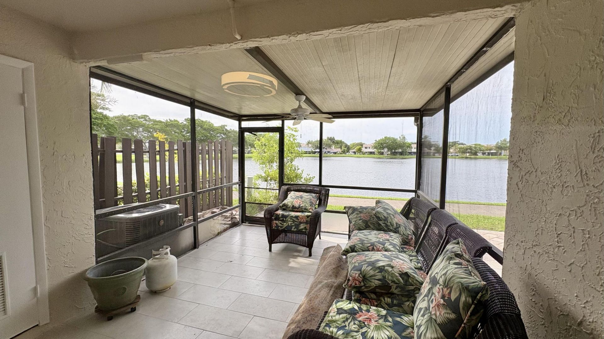 5325 Tennis Lane, Delray Beach, FL 33484 Photo