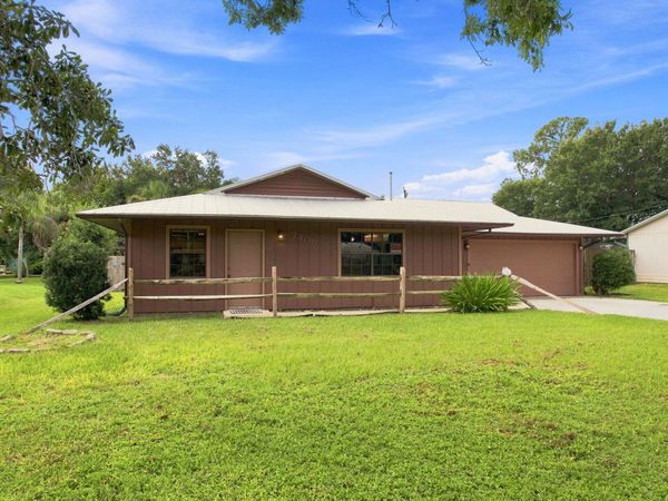 7405 Brookline Avenue, Fort Pierce, FL 34951