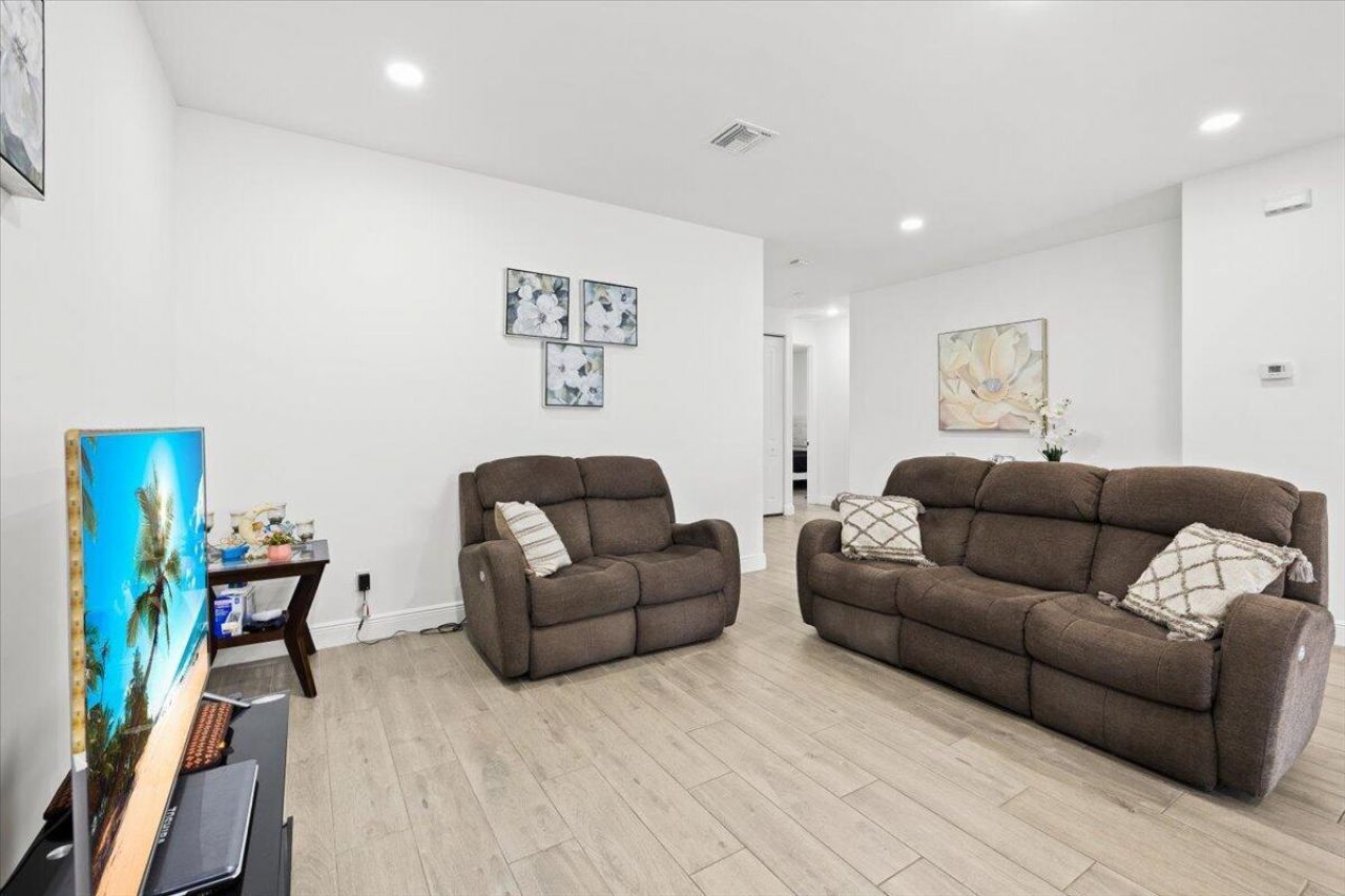 200 Marie Drive, West Palm Beach, FL 33415 Photo
