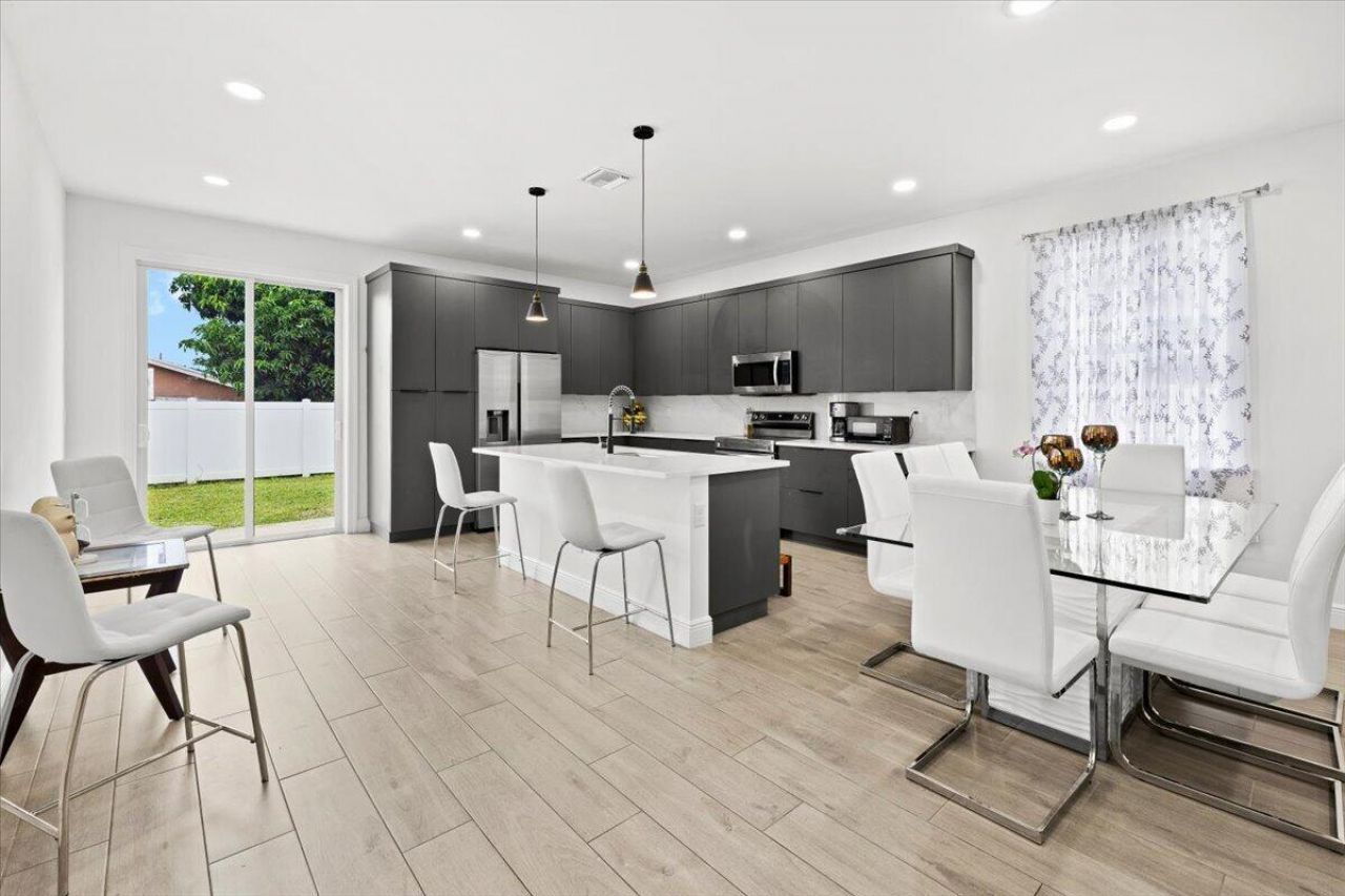 200 Marie Drive, West Palm Beach, FL 33415 Photo