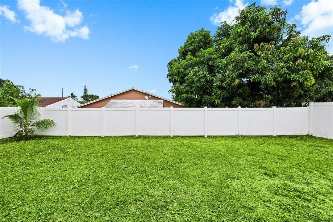 200 Marie Drive, West Palm Beach, FL 33415 Photo