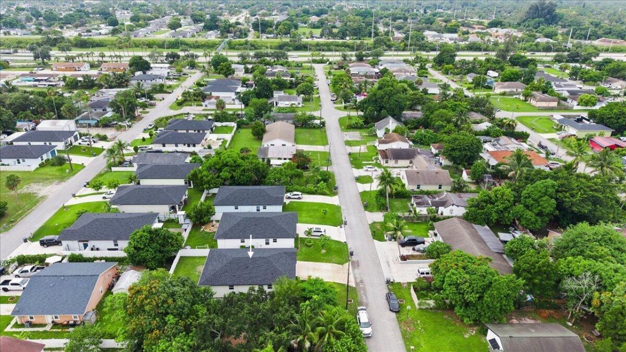 200 Marie Drive, West Palm Beach, FL 33415 Photo
