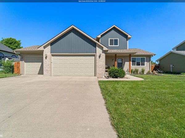 302 Upstill Street, Gilbert, IA 50105