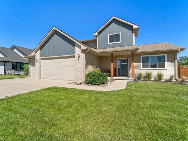 302 Upstill Street, Gilbert, IA 50105