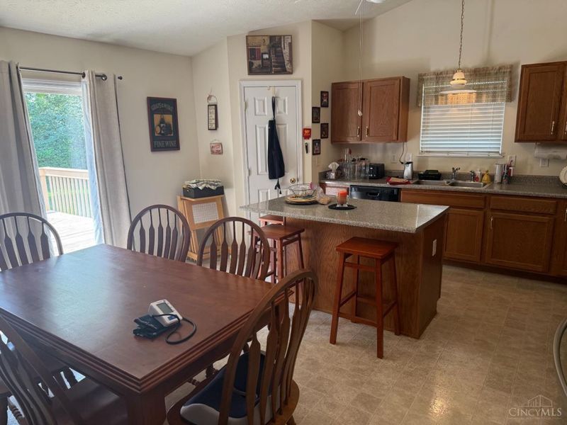 41 Evergreen Court, Franklin, OH 45005 Photo 6