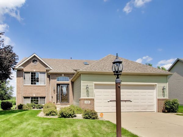 3738 W 68th Avenue, Merrillville, IN 46410