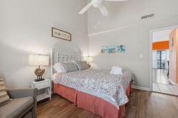 1881 Colony Dr. photo 4