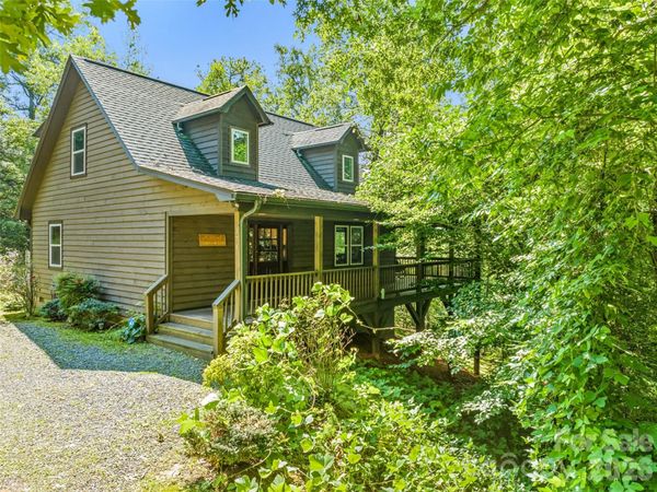 374 Rio Bravo Drive , Sylva, NC 28779